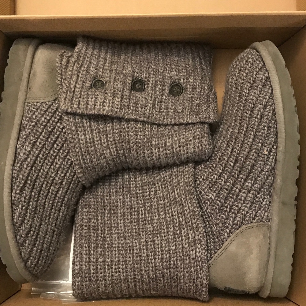 Classic Ugg Grey Knit Cardy Boots